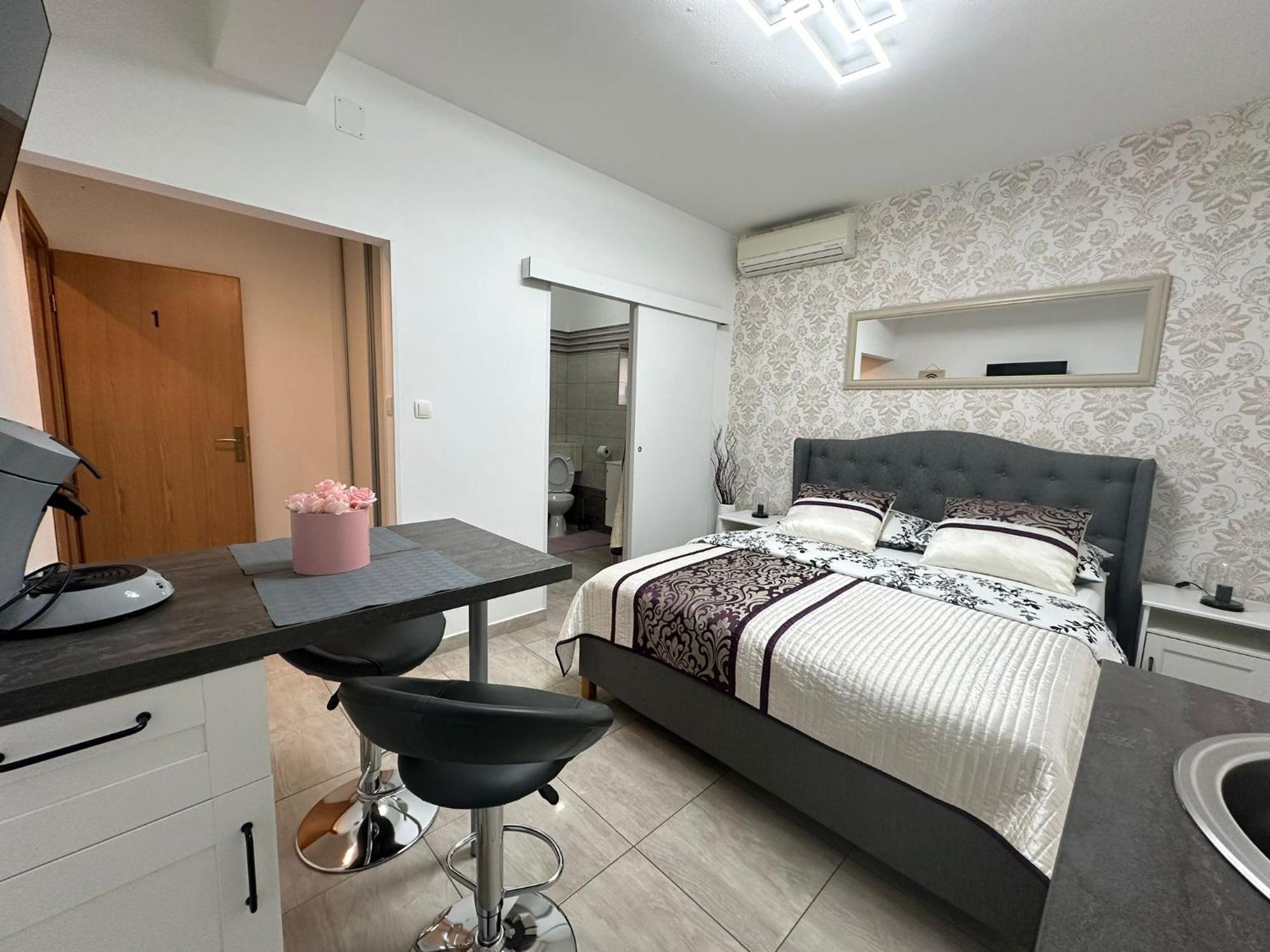 Apartments Prpic 1,Senj Сен Екстериор снимка