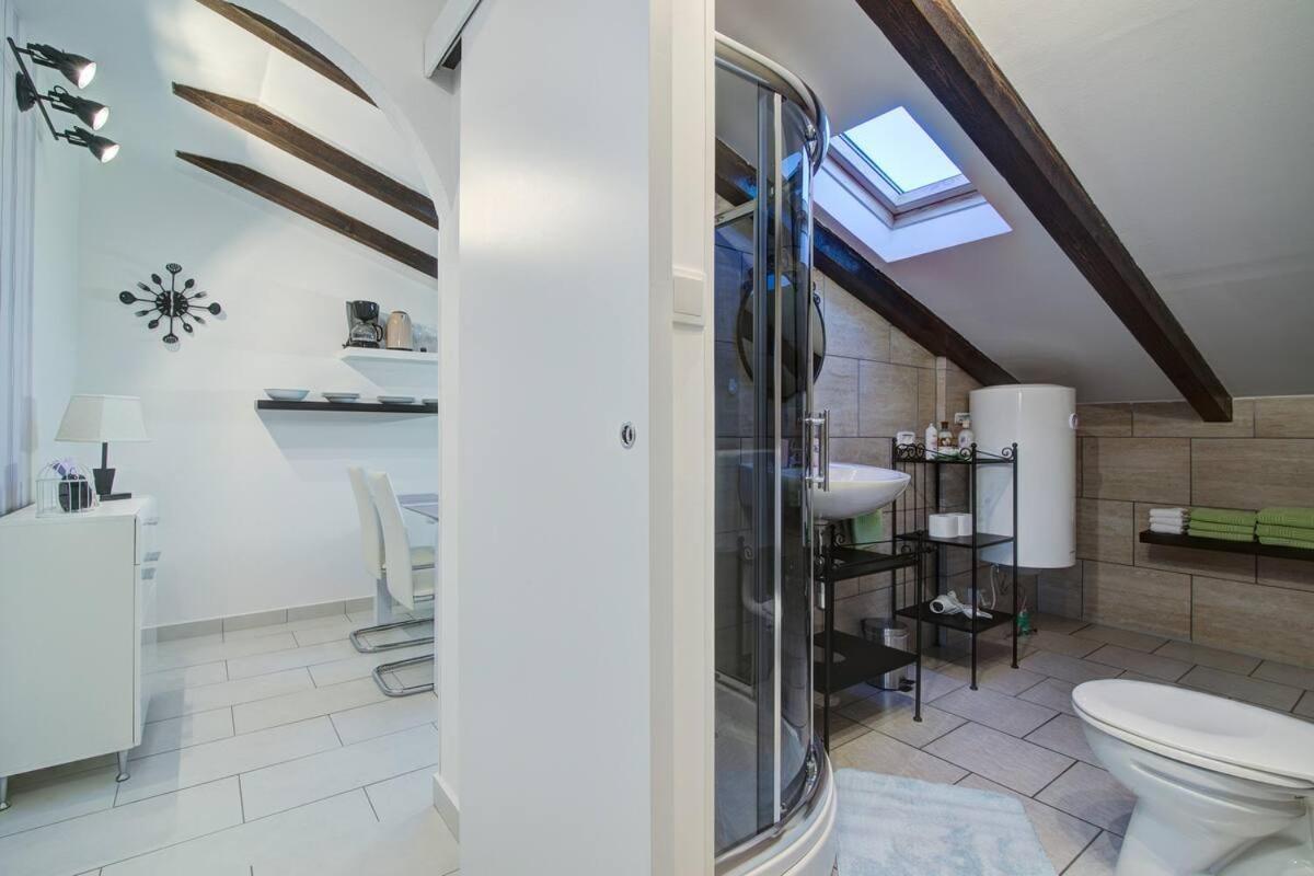Apartments Prpic 1,Senj Сен Екстериор снимка