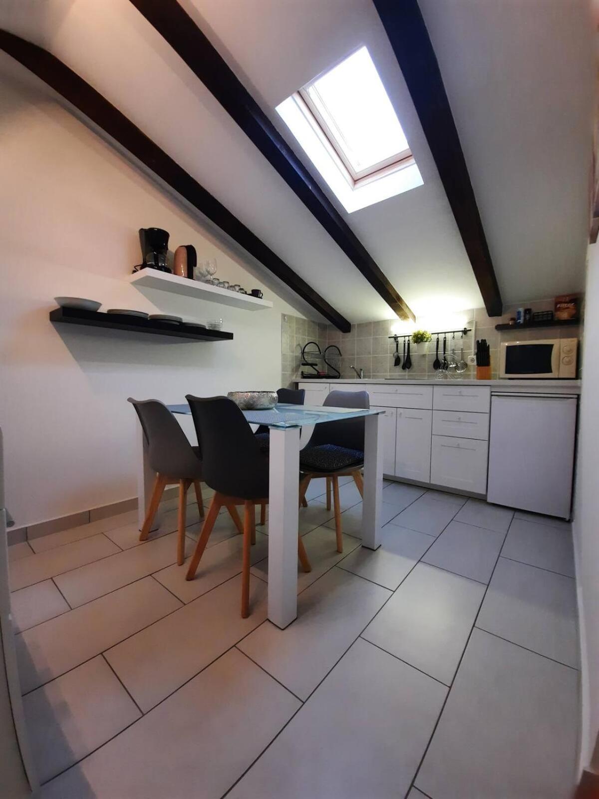 Apartments Prpic 1,Senj Сен Екстериор снимка