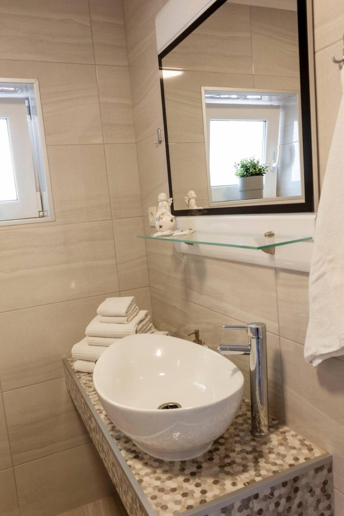 Apartments Prpic 1,Senj Сен Екстериор снимка