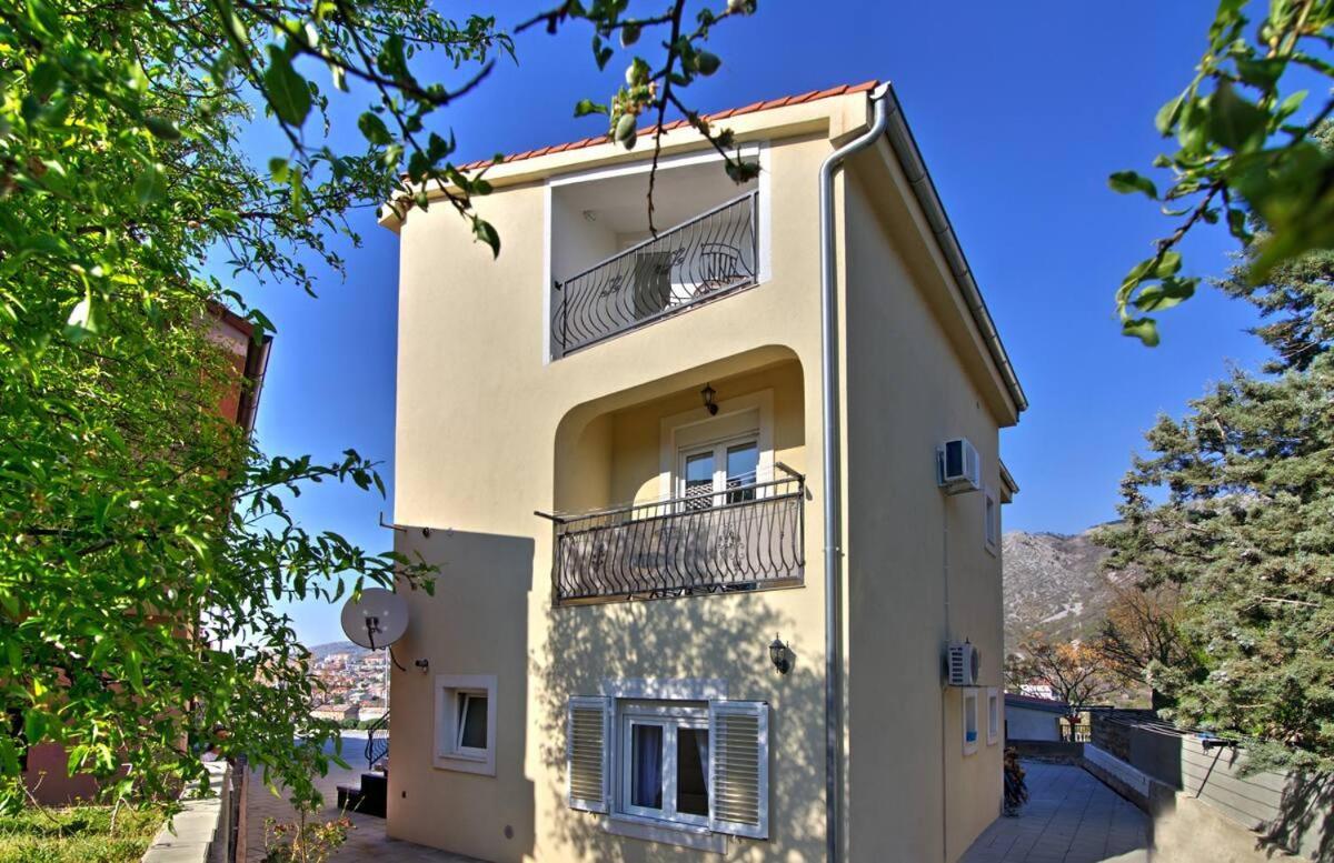 Apartments Prpic 1,Senj Сен Екстериор снимка